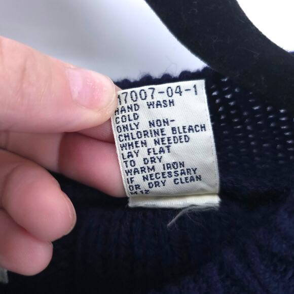 GAP Y2K Navy Shetland's Wool Cable Knit Pullover Sweater Crewneck Ribbed Hems L - Picture 9 of 13